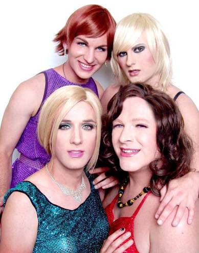 Transseksualci so počutijo ujete v napačnem telesu, transvestiti pa so le radovedni.