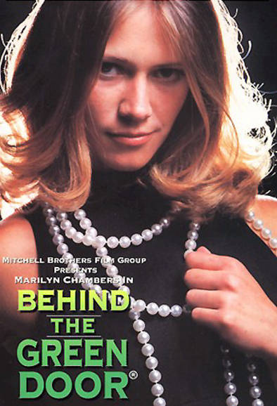 Porno klasika Behind the Green Door je bil prvi pornič, ki so ga zavteli v redni kino distribuciji.