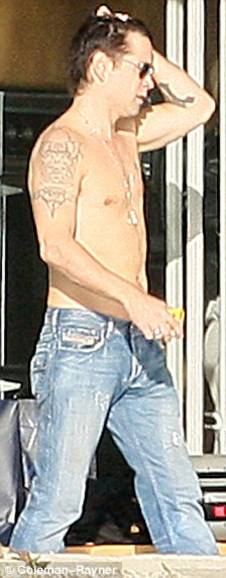 Colin Farrell je kljub petmesečni pavzi v odlični formi.